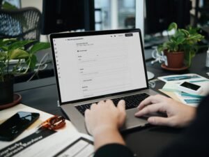 Who is Applicable for E-Invoicing in UAE?